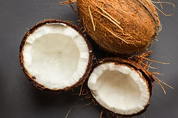 Coconut Oil: Why It's So Good For Your Skin!